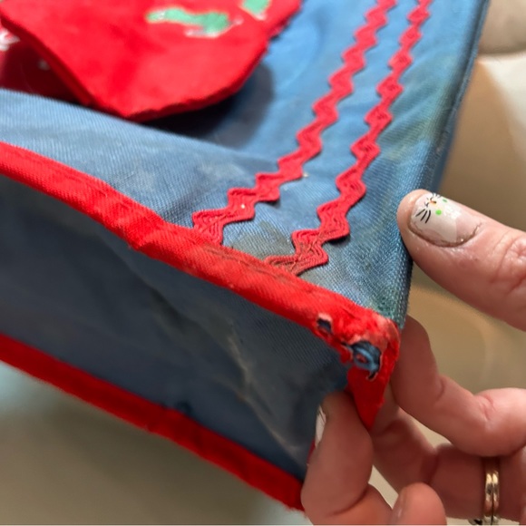 Vintage school bag with apple shaped snap coin purse - Picture 14 of 14